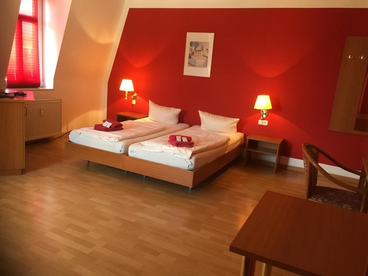Ryde & Hyde Budget Hotel Drezda Kültér fotó